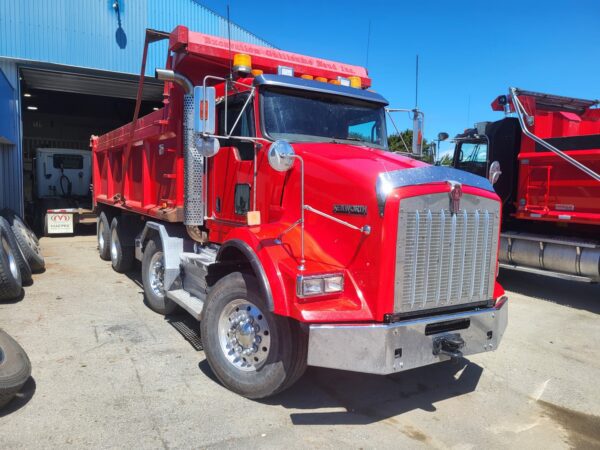 Kenworth T800 2011